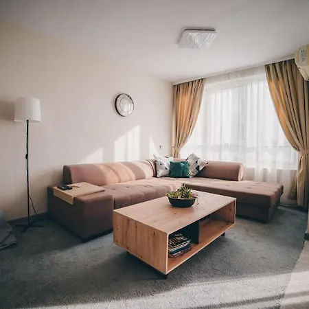 Unbeatable Location: New & Comfy Varna